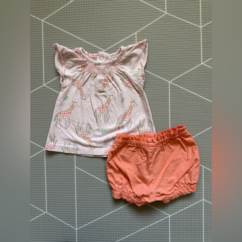 Carters|Baby girl summer set,Pink Giraffe Print Top & Coral Bloomers Set•Novelty
